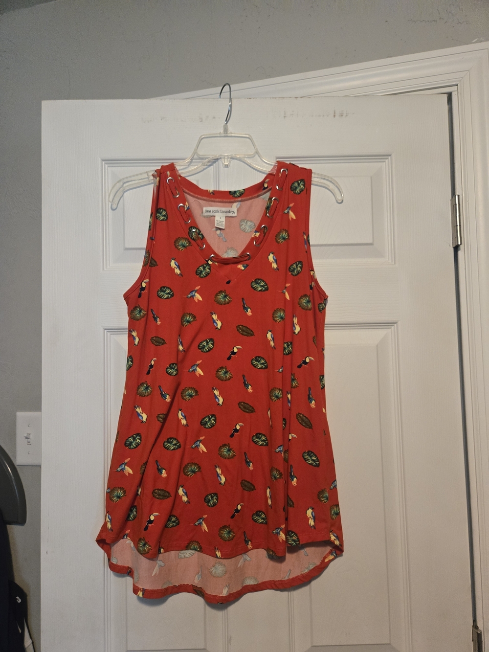 Red Parrot & Palm Print Sleeveless Tunic Tank